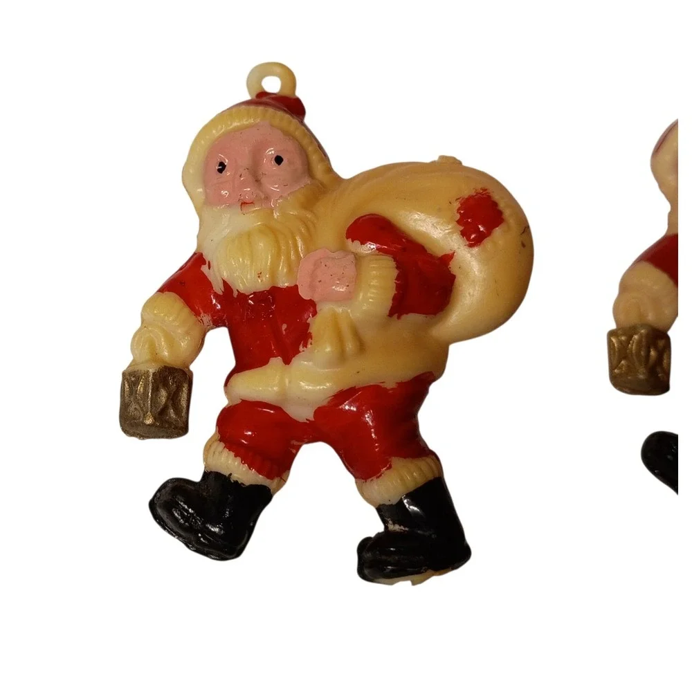 Vtg Set of 2 Plastic Santa 2